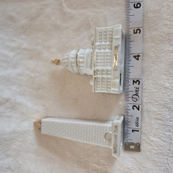 Decorative Salt & Pepper Shakers Of The White House And Washington Monument DC - Picture 13 of 14